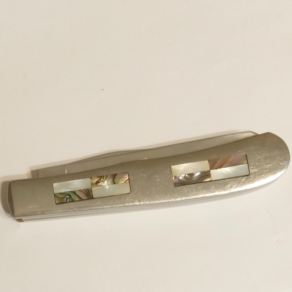 Steel Warrior 2 Blade 440 Stainless Mother of Pearl Inlay Folding Pocket Knife - Picture 9 of 15